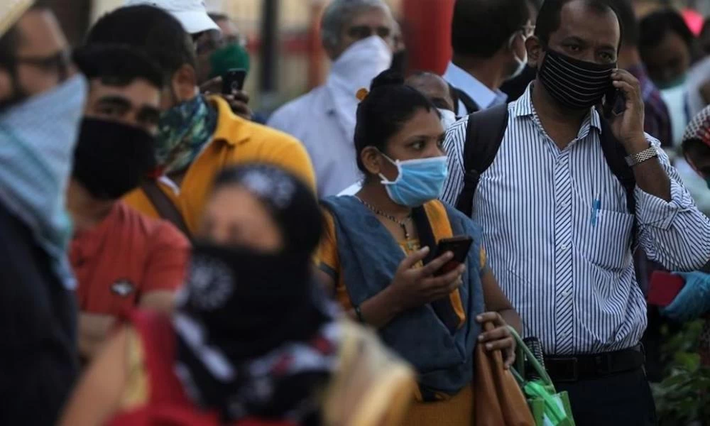 Κόπρανα αγελάδων ενάντια στον κορονοϊό χρησιμοποιούν οι Ινδοί!